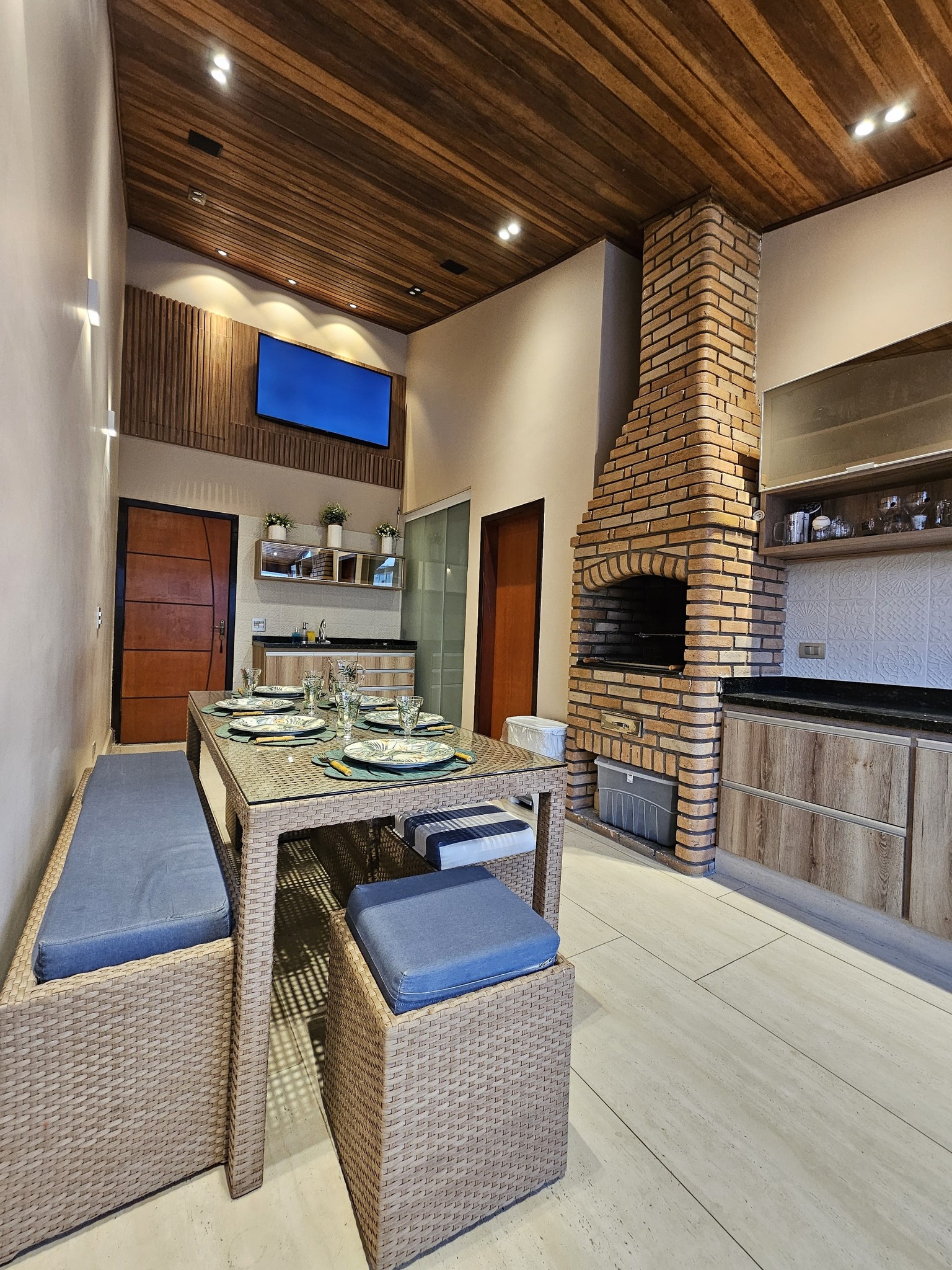 Apartamento à venda e aluguel com 3 quartos, 140m² - Foto 20