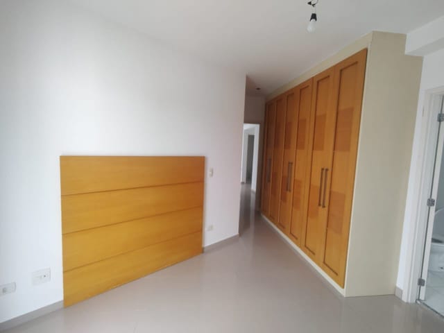 Apartamento para alugar com 3 quartos, 132m² - Foto 40