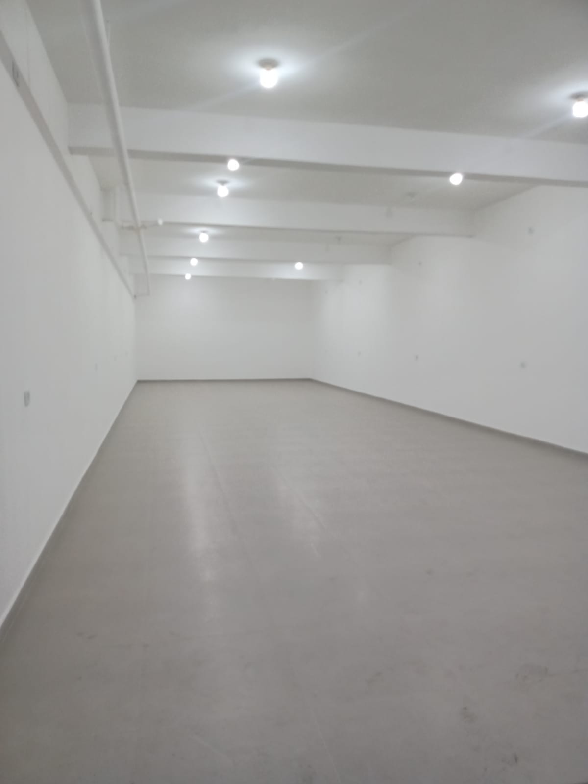 Loja-Salão para alugar, 235m² - Foto 2