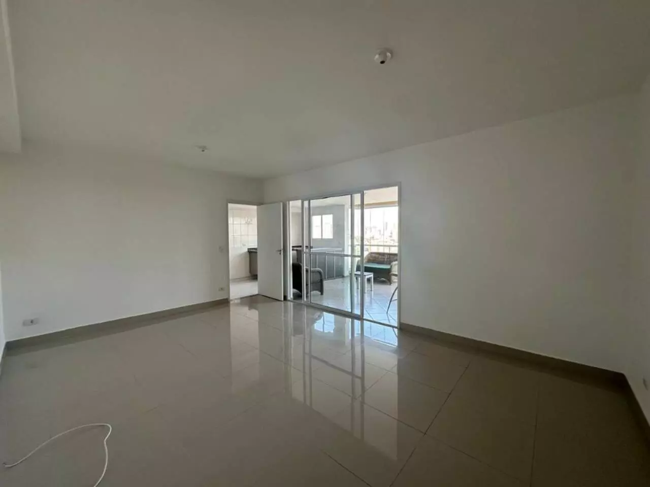 Apartamento para alugar com 3 quartos, 132m² - Foto 9
