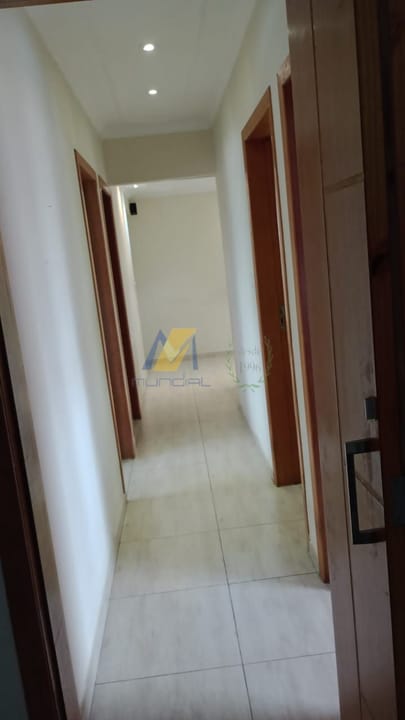 Casa à venda com 4 quartos, 340m² - Foto 10