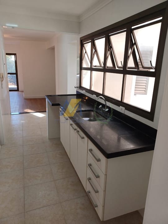 Apartamento para alugar com 4 quartos, 96m² - Foto 7