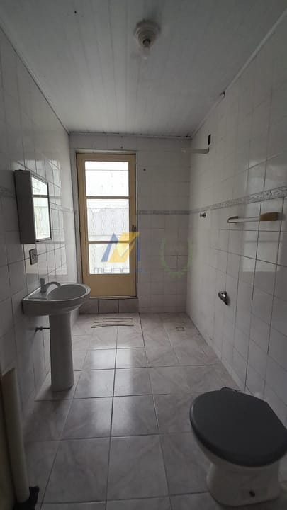 Apartamento para alugar com 1 quarto, 75m² - Foto 8