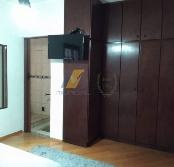 Casa para alugar com 2 quartos, 250m² - Foto 18