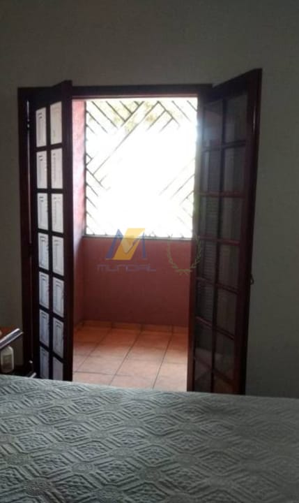 Casa para alugar com 2 quartos, 250m² - Foto 13