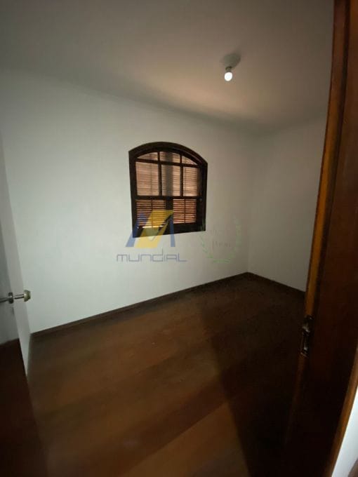 Casa à venda com 3 quartos, 230m² - Foto 10