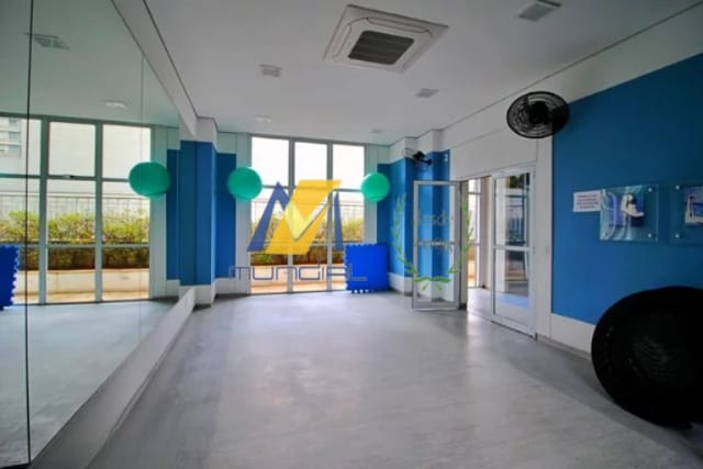 Apartamento para alugar com 3 quartos, 130m² - Foto 8