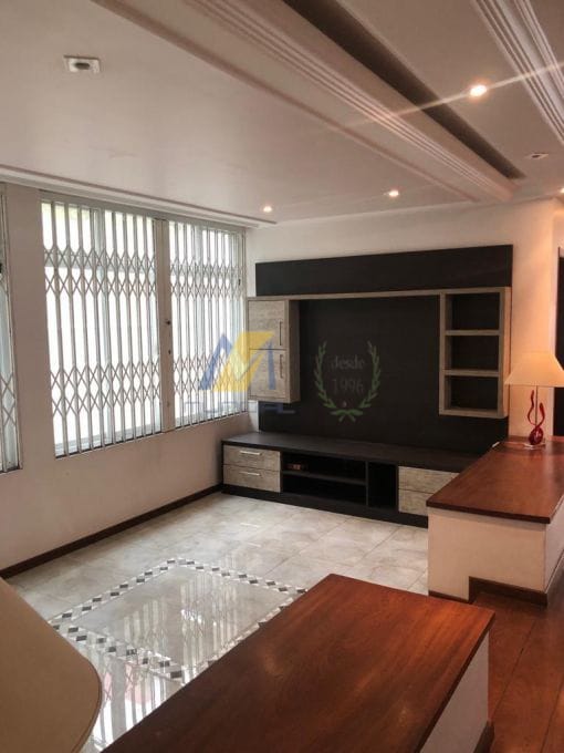 Casa à venda com 3 quartos, 350m² - Foto 25