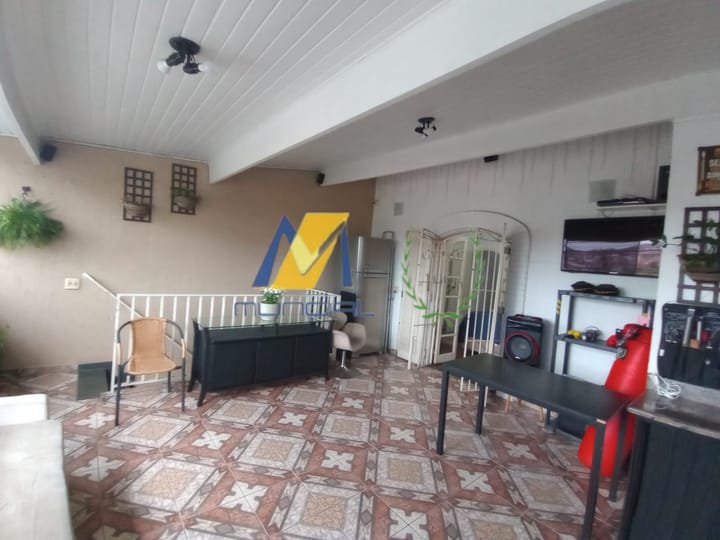 Casa à venda com 3 quartos, 199m² - Foto 17