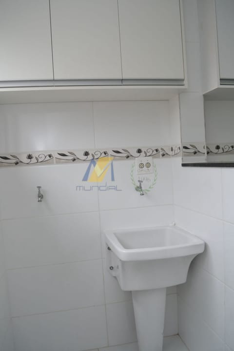 Apartamento para alugar com 2 quartos, 50m² - Foto 11