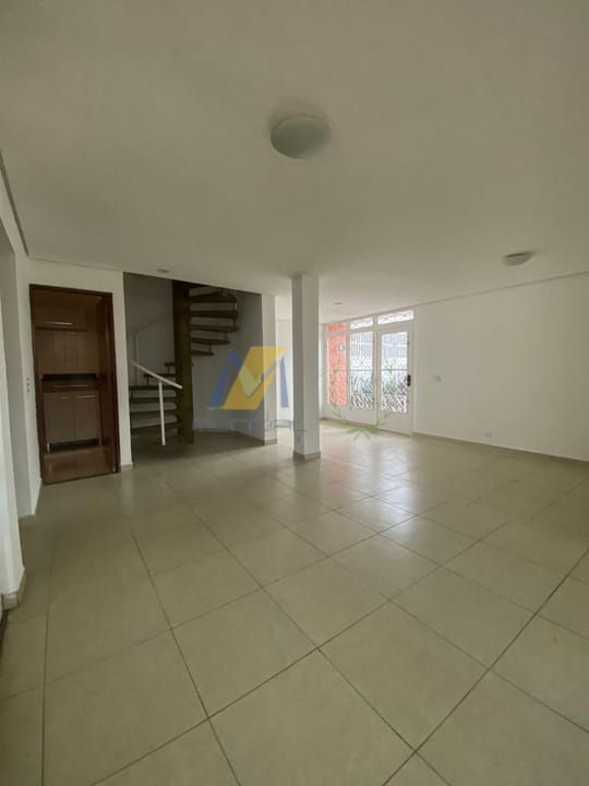 Casa à venda com 4 quartos, 217m² - Foto 8