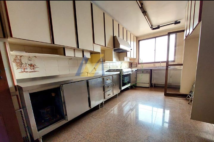 Apartamento para alugar com 4 quartos, 196m² - Foto 7