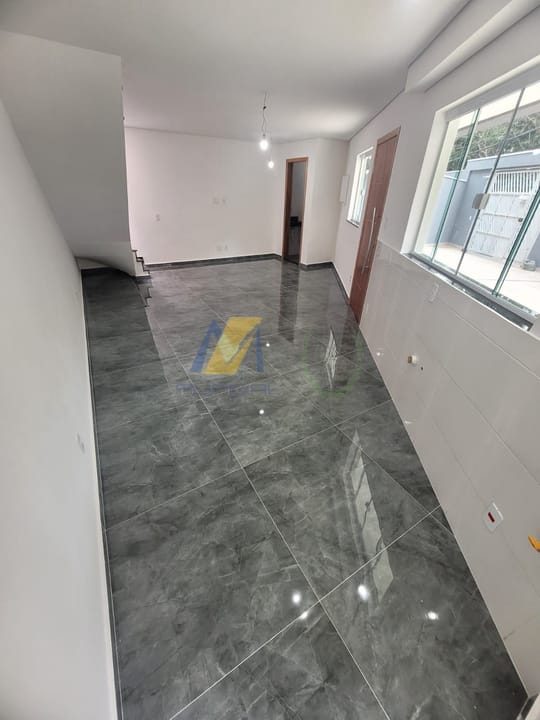 Casa à venda com 3 quartos, 110m² - Foto 5