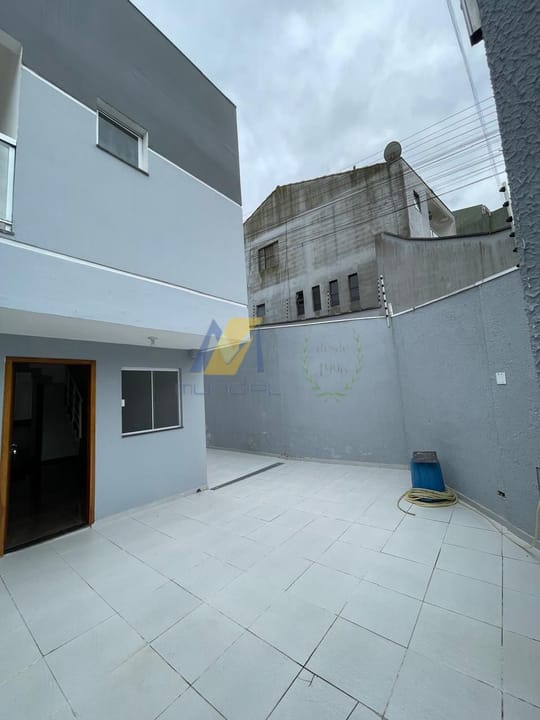 Casa à venda com 2 quartos, 80m² - Foto 12