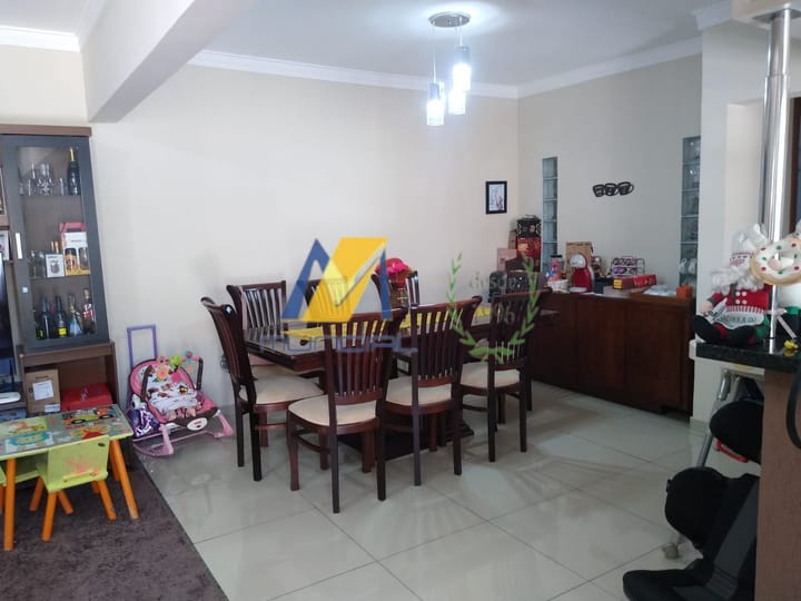 Casa à venda com 3 quartos, 270m² - Foto 25