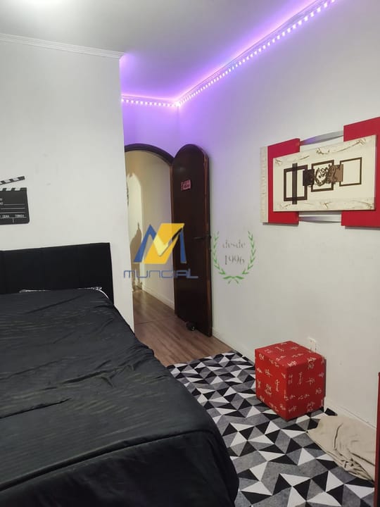 Casa à venda com 3 quartos, 202m² - Foto 14