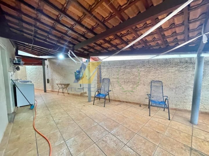 Casa à venda com 2 quartos, 128m² - Foto 5