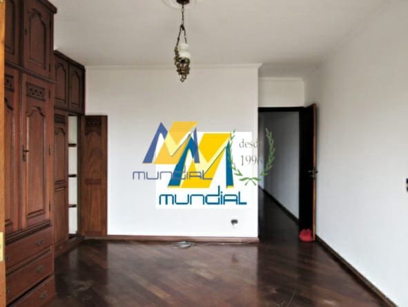 Casa à venda com 4 quartos, 252m² - Foto 14