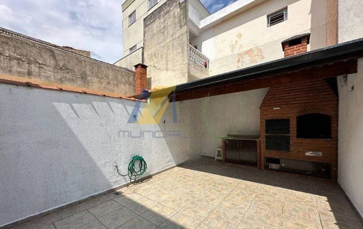 Casa para alugar com 3 quartos, 140m² - Foto 13