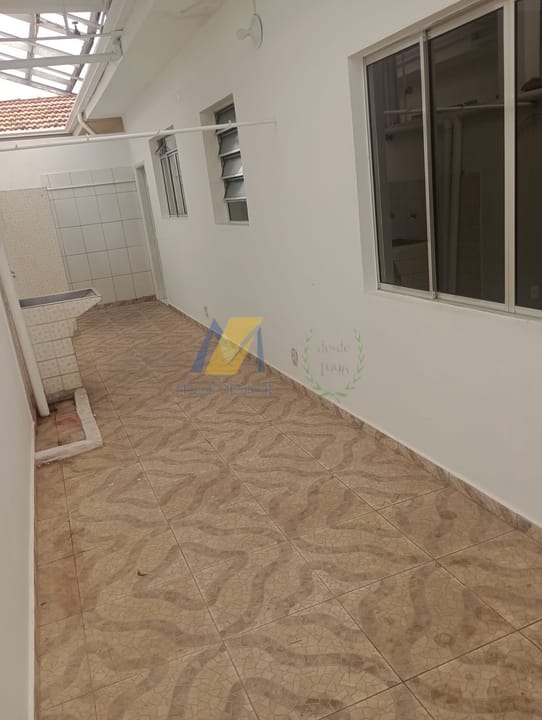 Apartamento para alugar com 2 quartos, 65m² - Foto 8