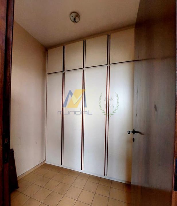 Apartamento para alugar com 4 quartos, 196m² - Foto 19