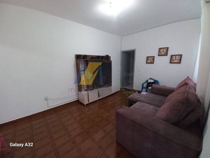 Casa à venda com 2 quartos, 150m² - Foto 5