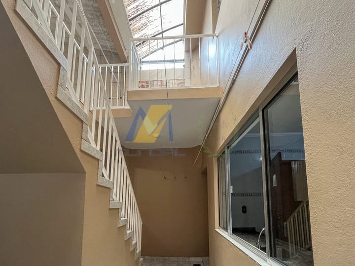 Casa à venda com 3 quartos, 193m² - Foto 16