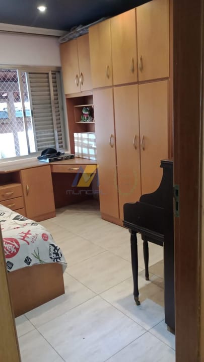 Casa à venda com 4 quartos, 340m² - Foto 17