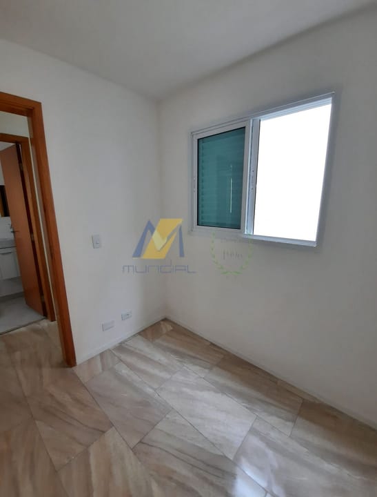 Apartamento à venda com 2 quartos, 72m² - Foto 4