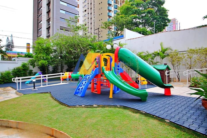 Apartamento para alugar com 3 quartos, 130m² - Foto 7