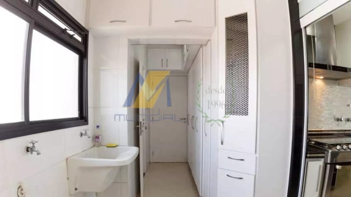 Apartamento para alugar com 3 quartos, 229m² - Foto 23