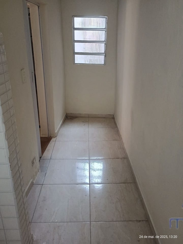 Casa para alugar com 1 quarto, 50m² - Foto 16