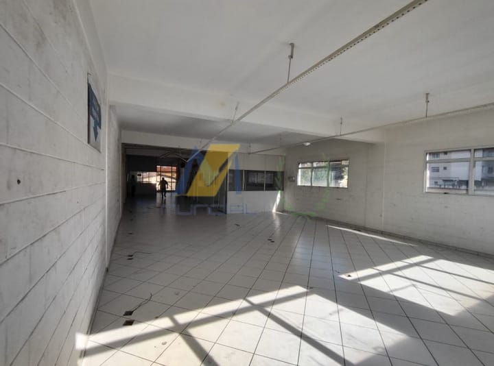 Depósito-Galpão-Armazém à venda, 940m² - Foto 5