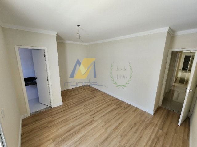 Apartamento à venda com 3 quartos, 180m² - Foto 11