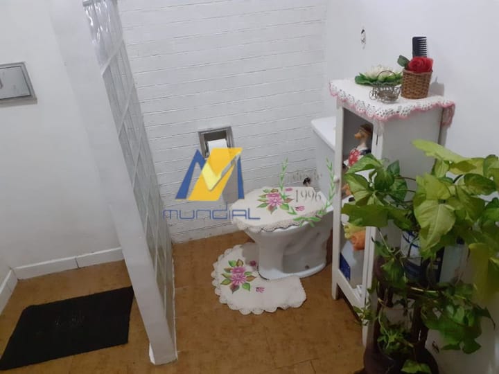 Casa à venda com 3 quartos, 244m² - Foto 6