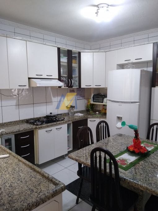 Casa à venda com 3 quartos, 130m² - Foto 17