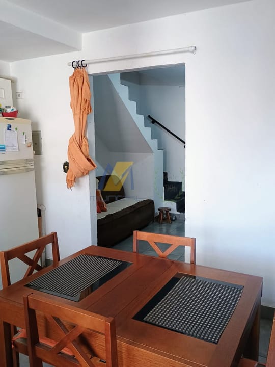 Casa à venda com 2 quartos, 74m² - Foto 12