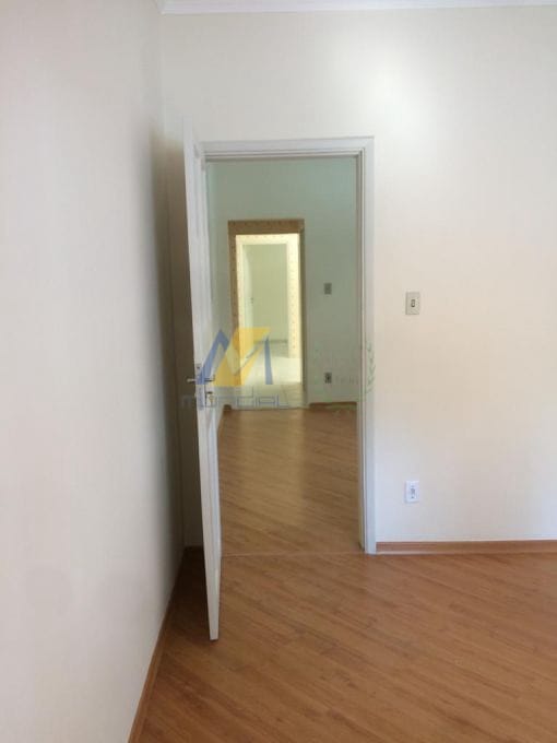 Casa à venda com 2 quartos, 100m² - Foto 5