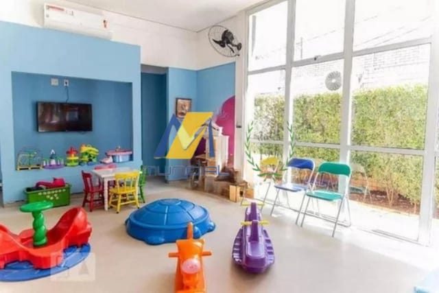 Apartamento para alugar com 3 quartos, 130m² - Foto 26