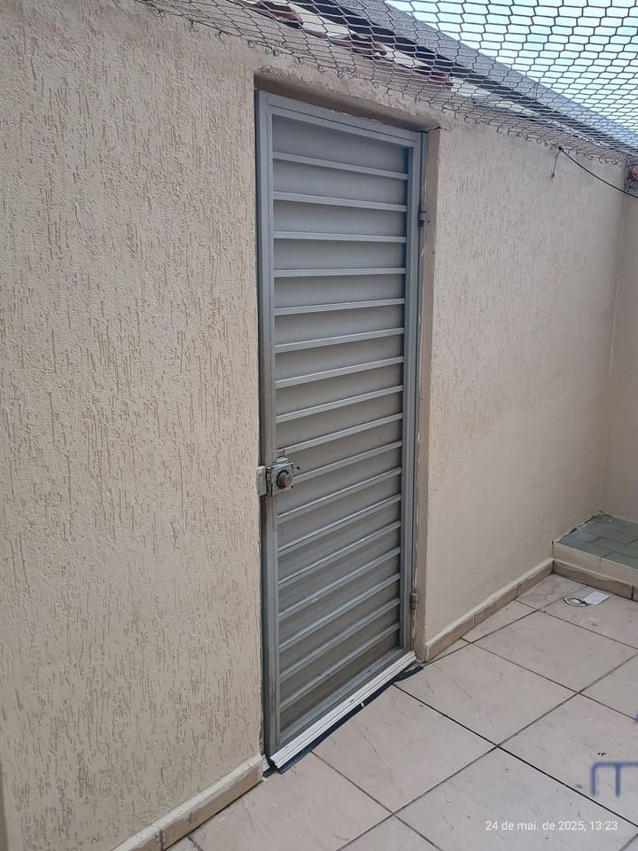 Casa para alugar com 1 quarto, 50m² - Foto 5