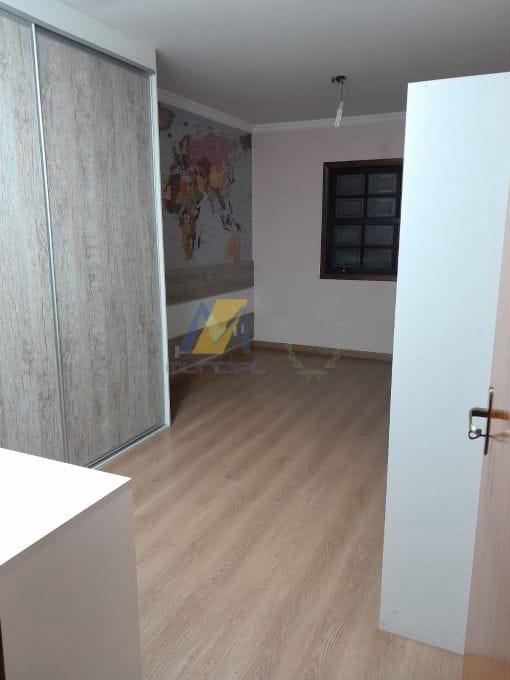 Casa à venda com 3 quartos, 350m² - Foto 31