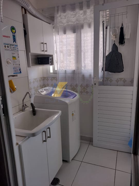 Apartamento à venda com 2 quartos, 70m² - Foto 13