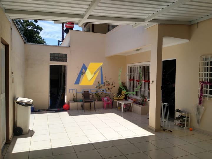 Casa à venda com 3 quartos, 270m² - Foto 30