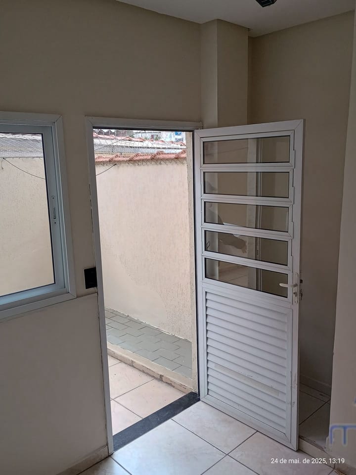 Casa para alugar com 1 quarto, 50m² - Foto 26