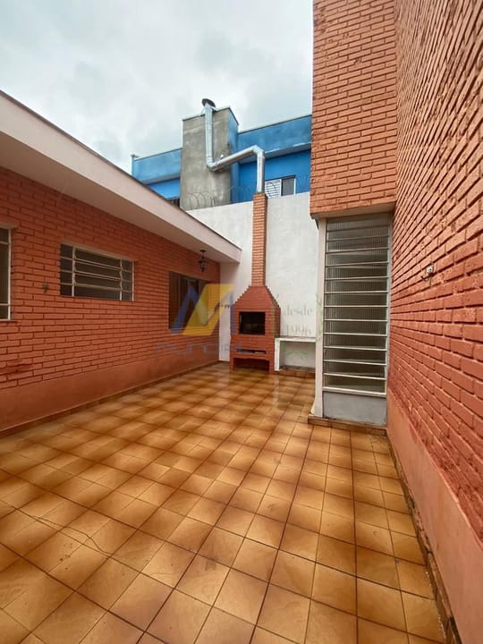 Casa à venda com 4 quartos, 217m² - Foto 16