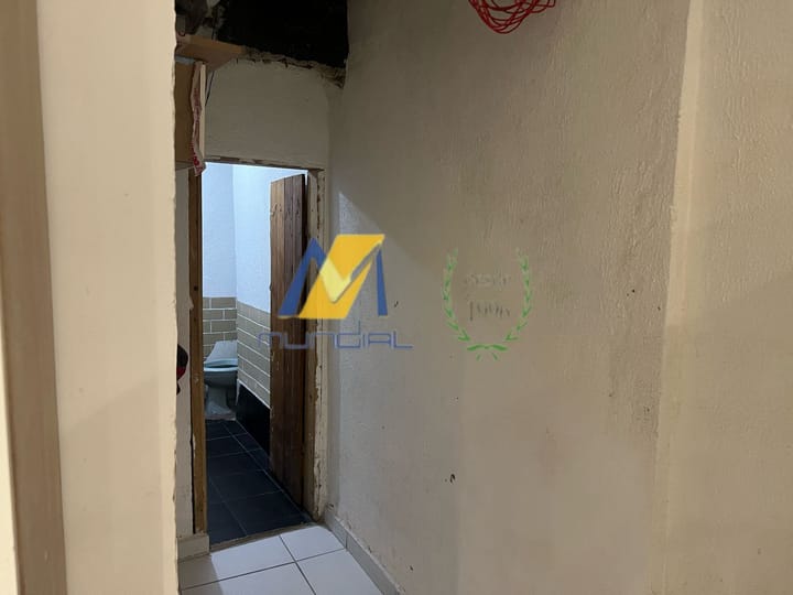 Casa à venda com 2 quartos, 50m² - Foto 9