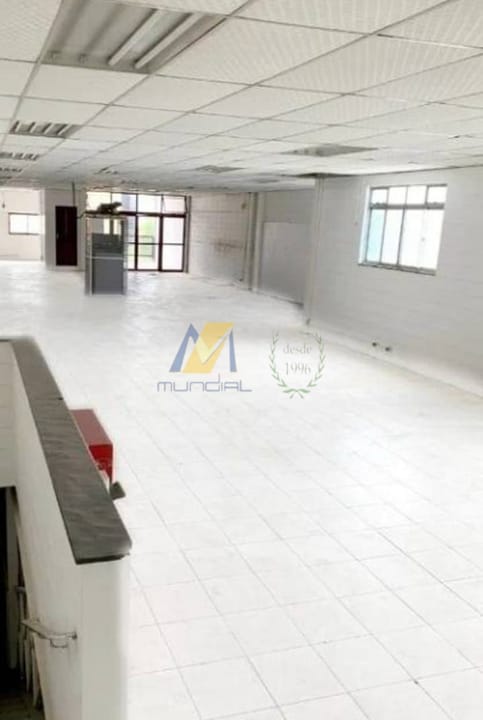 Depósito-Galpão-Armazém para alugar, 1000m² - Foto 9