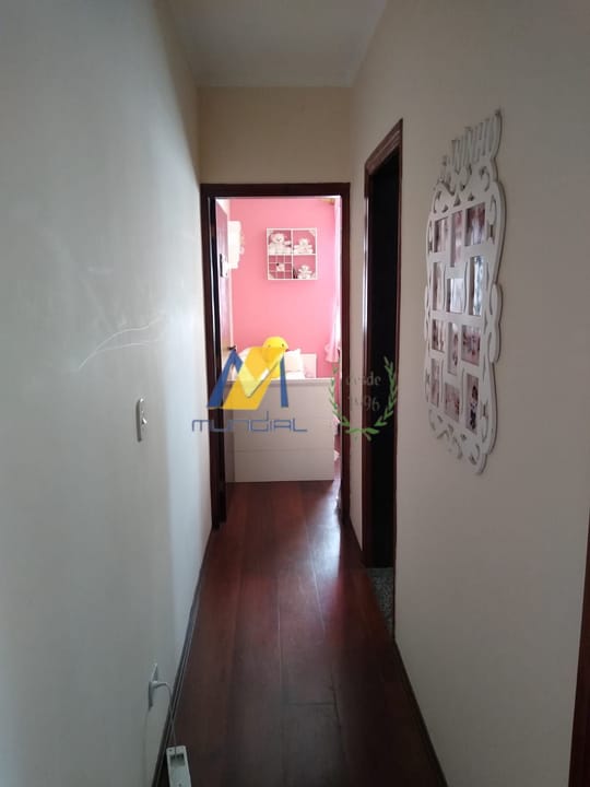 Casa à venda com 3 quartos, 270m² - Foto 7