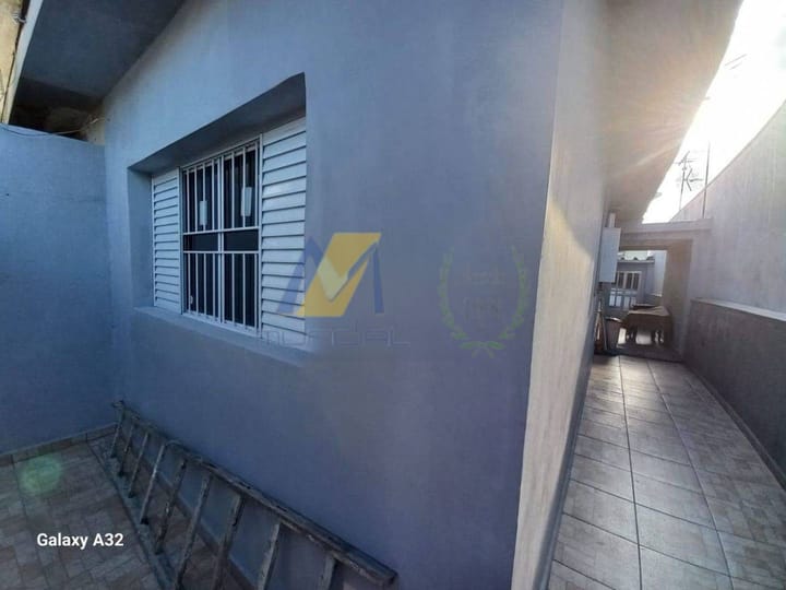 Casa à venda com 2 quartos, 150m² - Foto 13