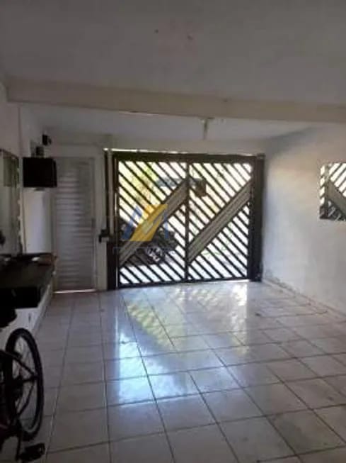 Casa à venda com 2 quartos, 44m² - Foto 14